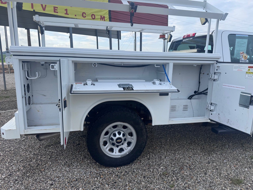 2017 Chevrolet Silverado 1500 Image 9