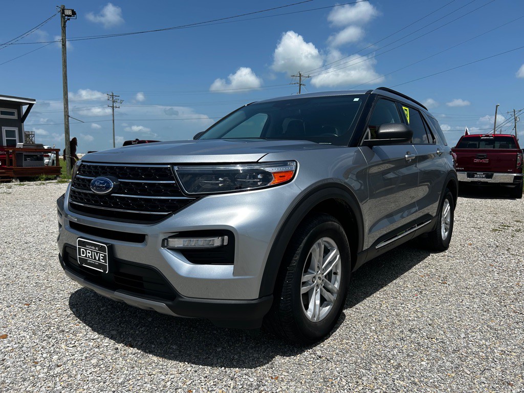 2022 Ford Explorer Image 1