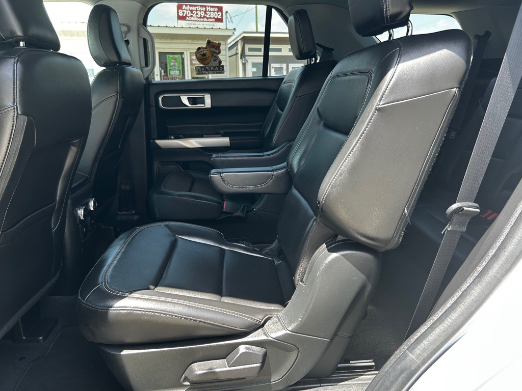 2022 Ford Explorer Image 12
