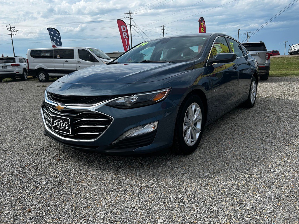 2024 Chevrolet Malibu Image 1