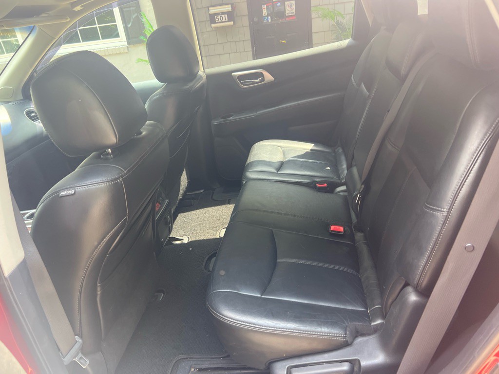2013 Nissan Pathfinder Image 7