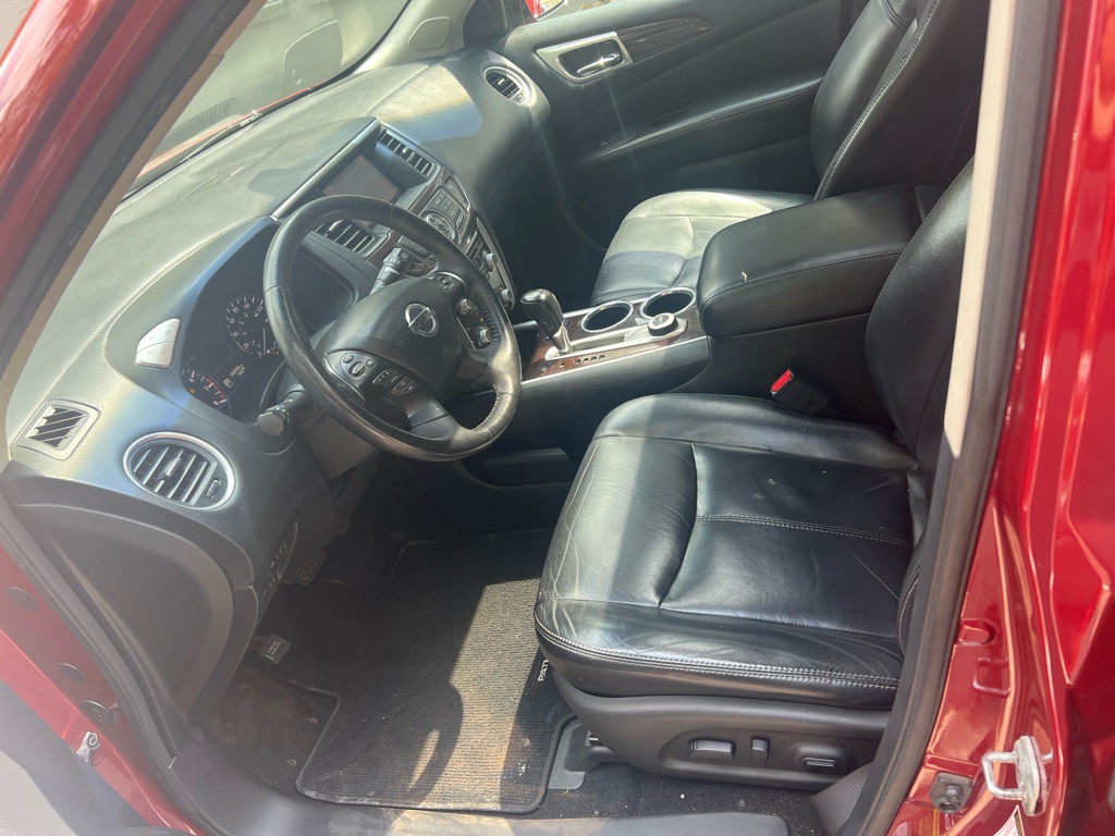2013 Nissan Pathfinder Image 9