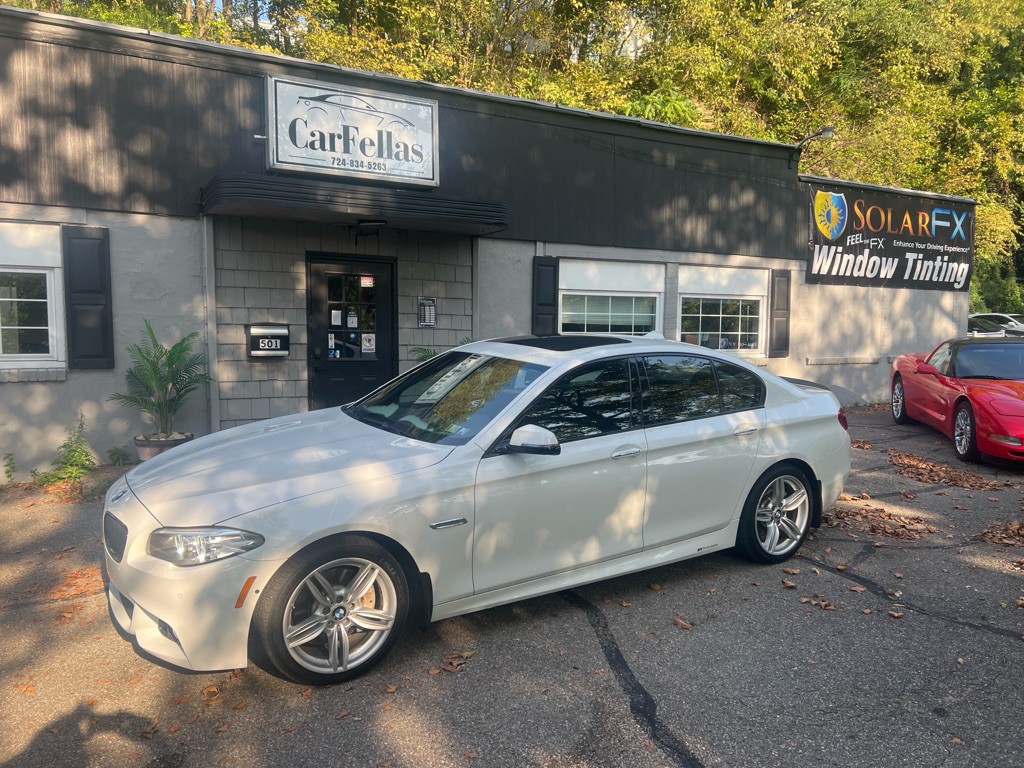2016 BMW 5 Series Image 1