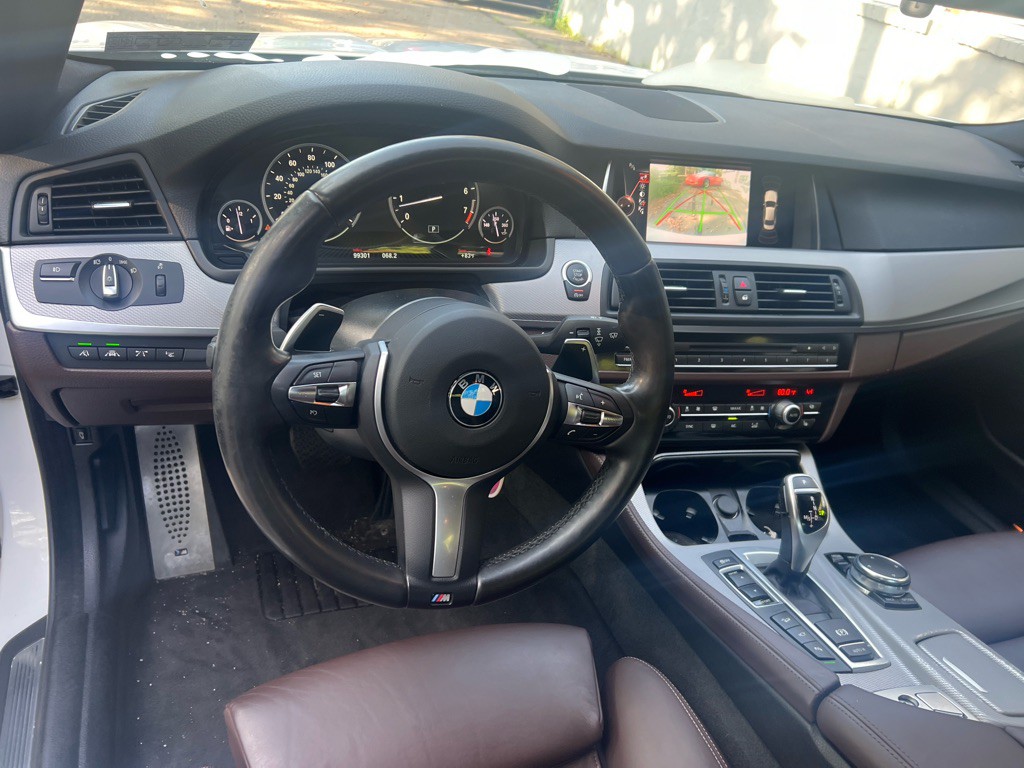 2016 BMW 5 Series Image 5