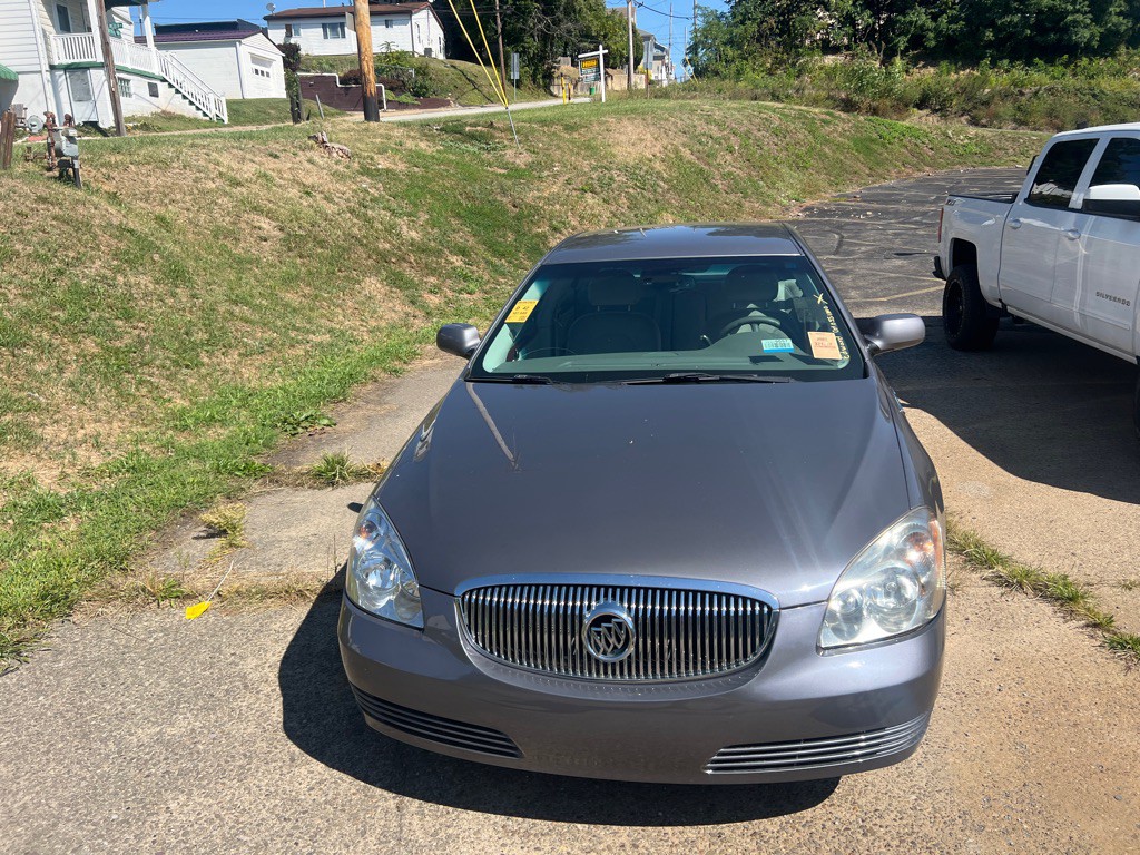 2007 Buick Lucerne Image 2