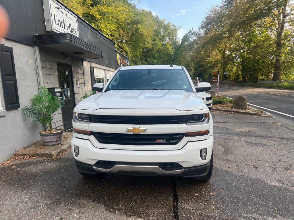 2017 Chevrolet Silverado 1500 Image 2