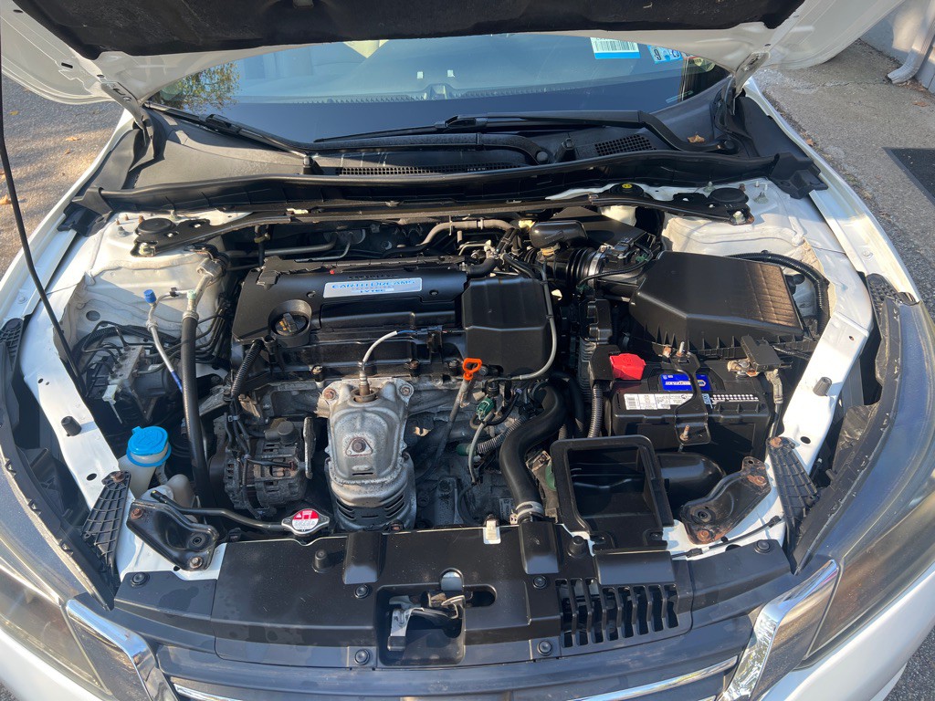 2015 Honda Accord Image 5