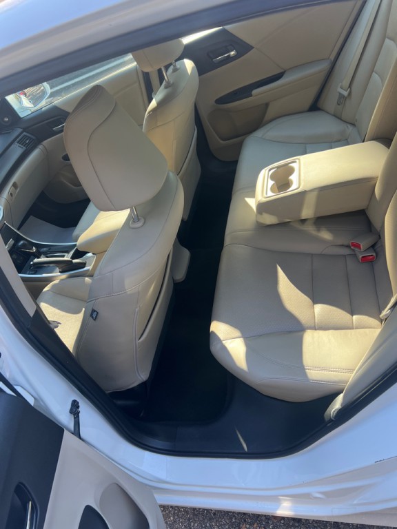 2015 Honda Accord Image 6