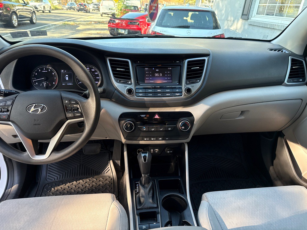 2017 Hyundai Tucson Image 4