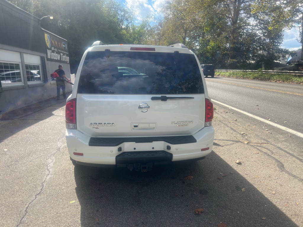 2015 Nissan Armada Image 3