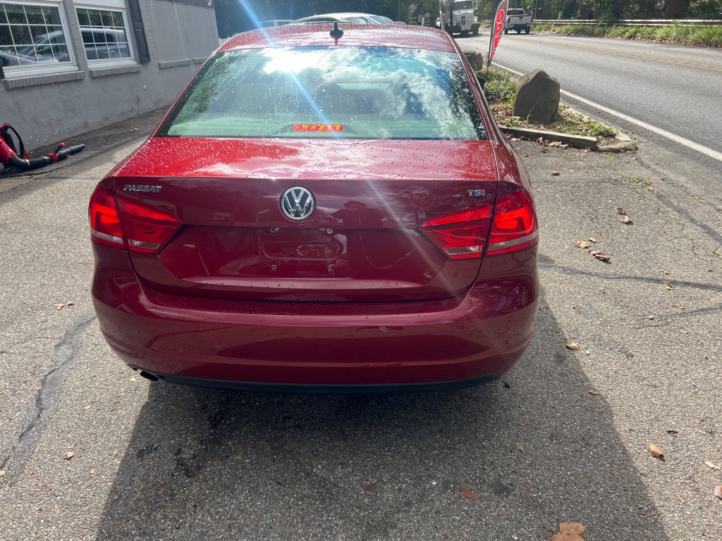 2015 Volkswagen Passat Image 4
