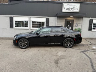 Image for 2018 Chrysler 300 Touring ID: 7053952