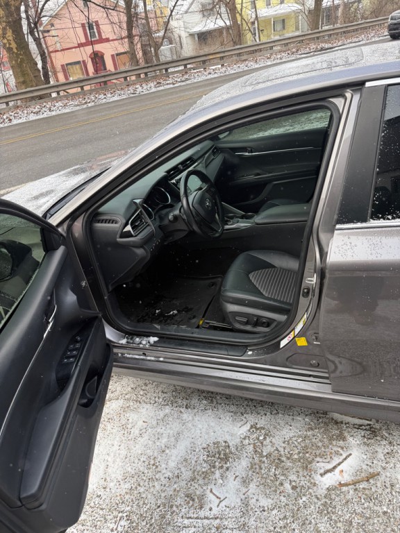 2019 Toyota Camry Image 7