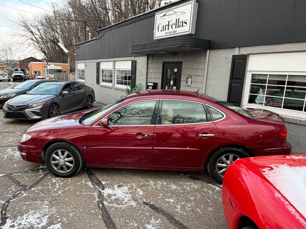 2007 Buick Lacrosse Image 2