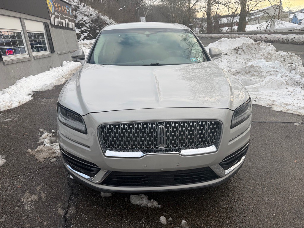 2019 Lincoln Nautilus Image 2
