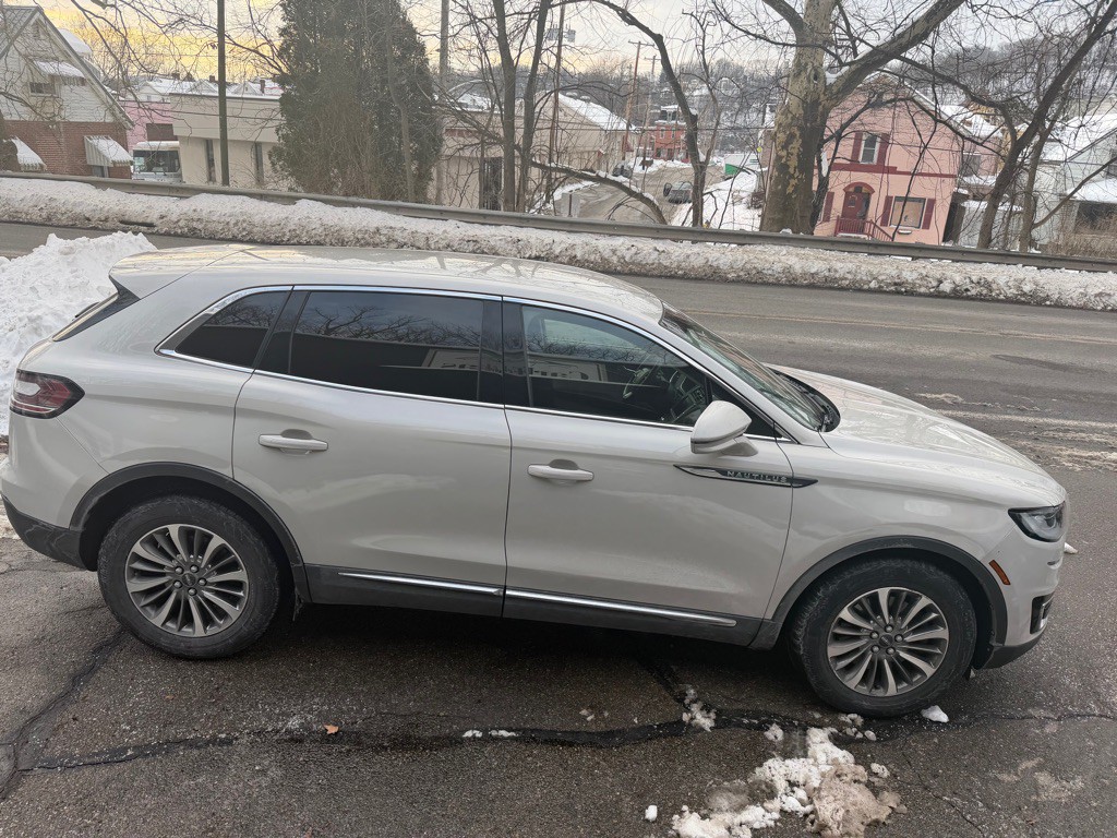 2019 Lincoln Nautilus Image 3