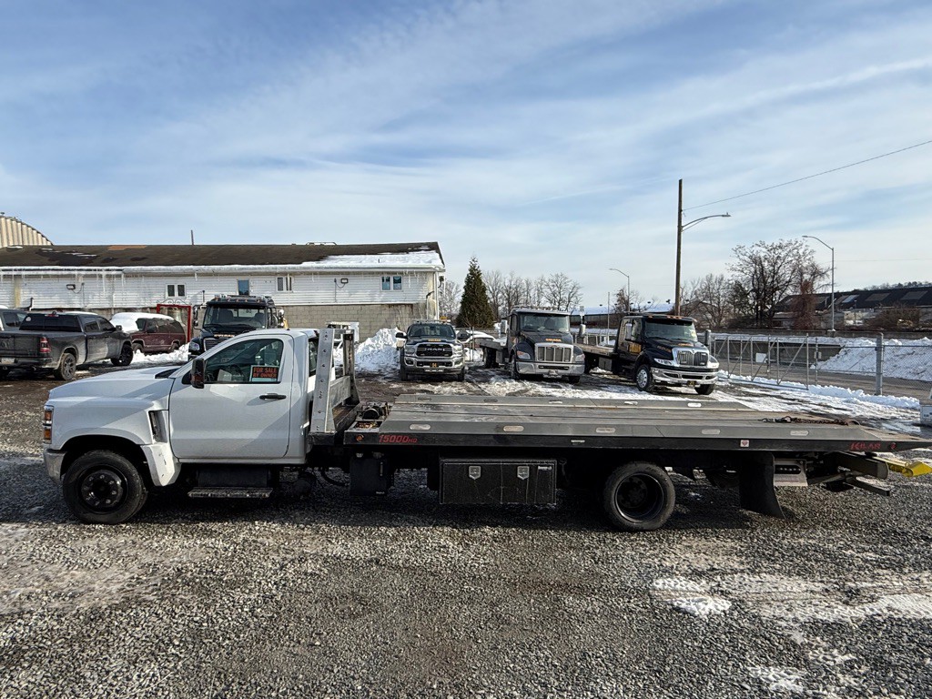 2021 Chevrolet Silverado 1500 Image 1