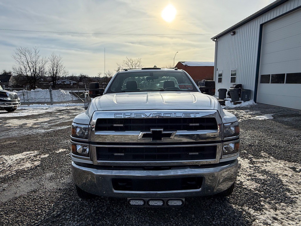 2021 Chevrolet Silverado 1500 Image 2