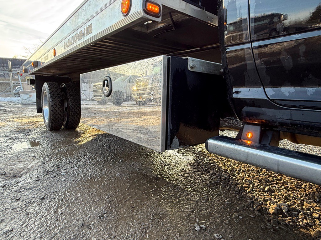 2022 RAM 5500 Image 11