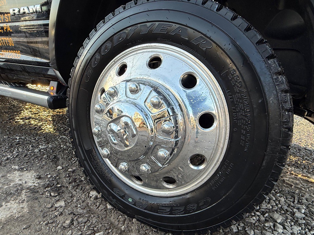 2022 RAM 5500 Image 12