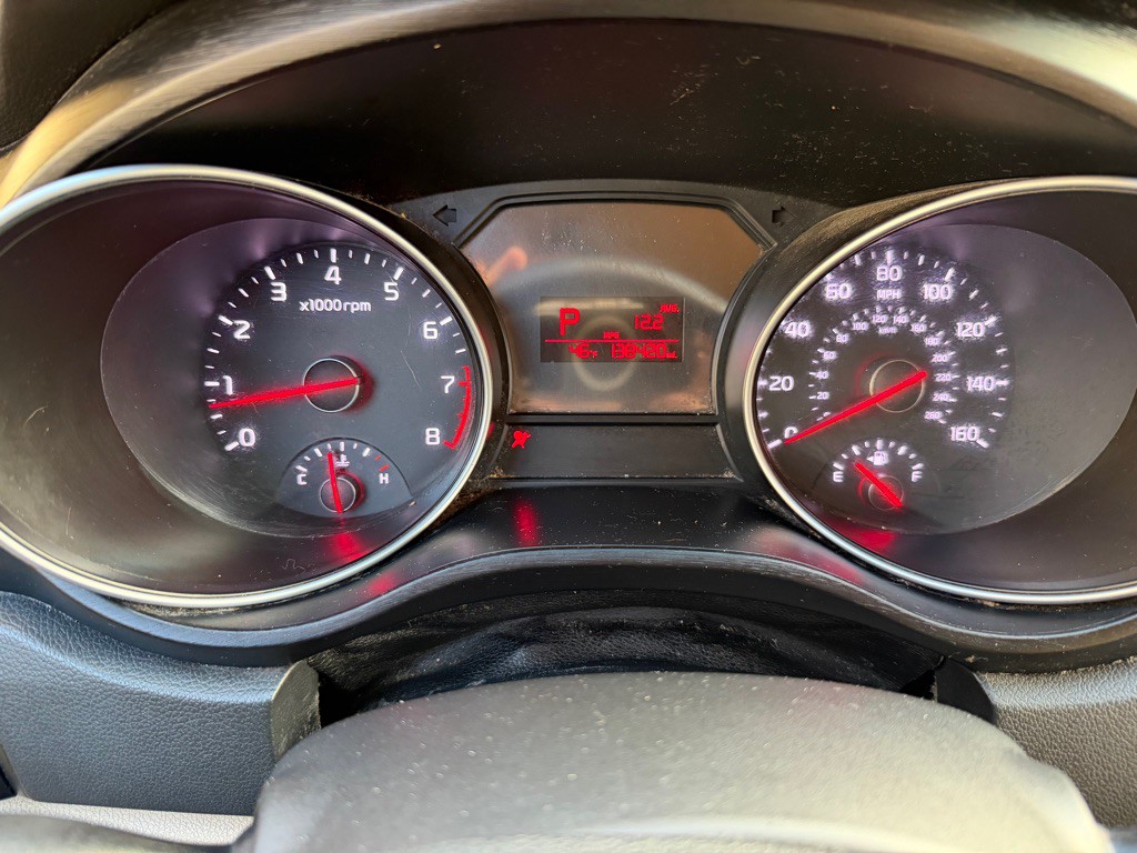 2015 Kia Sedona Image 12