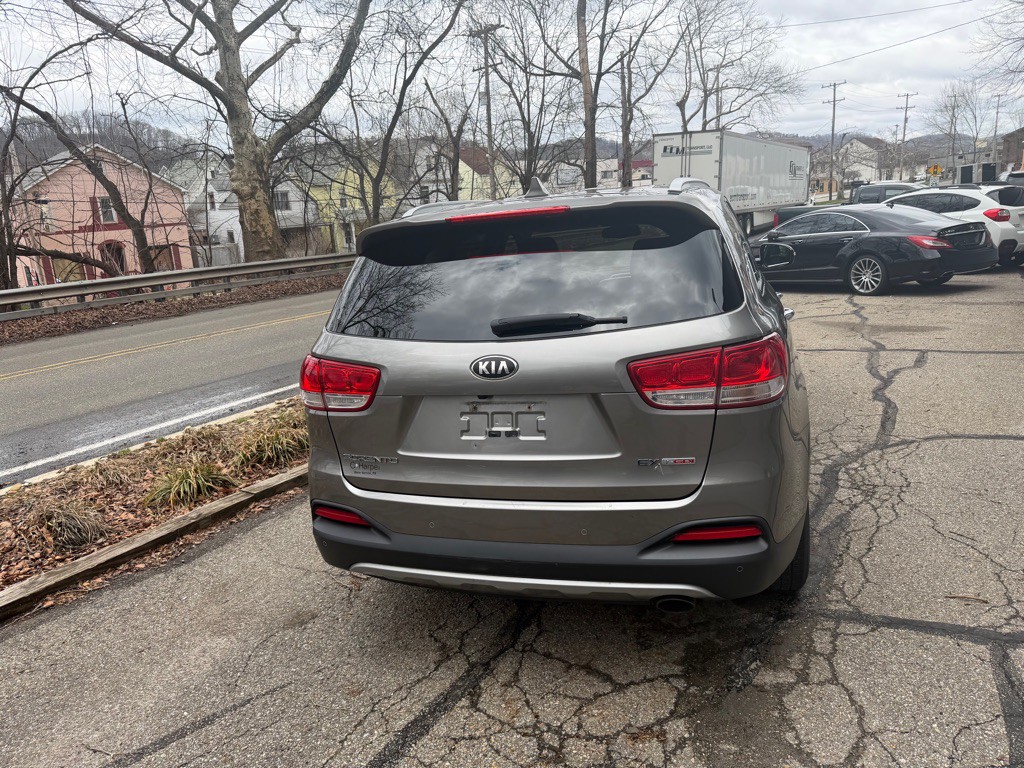 2016 Kia Sorento Image 3