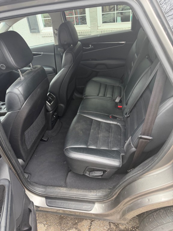 2016 Kia Sorento Image 6
