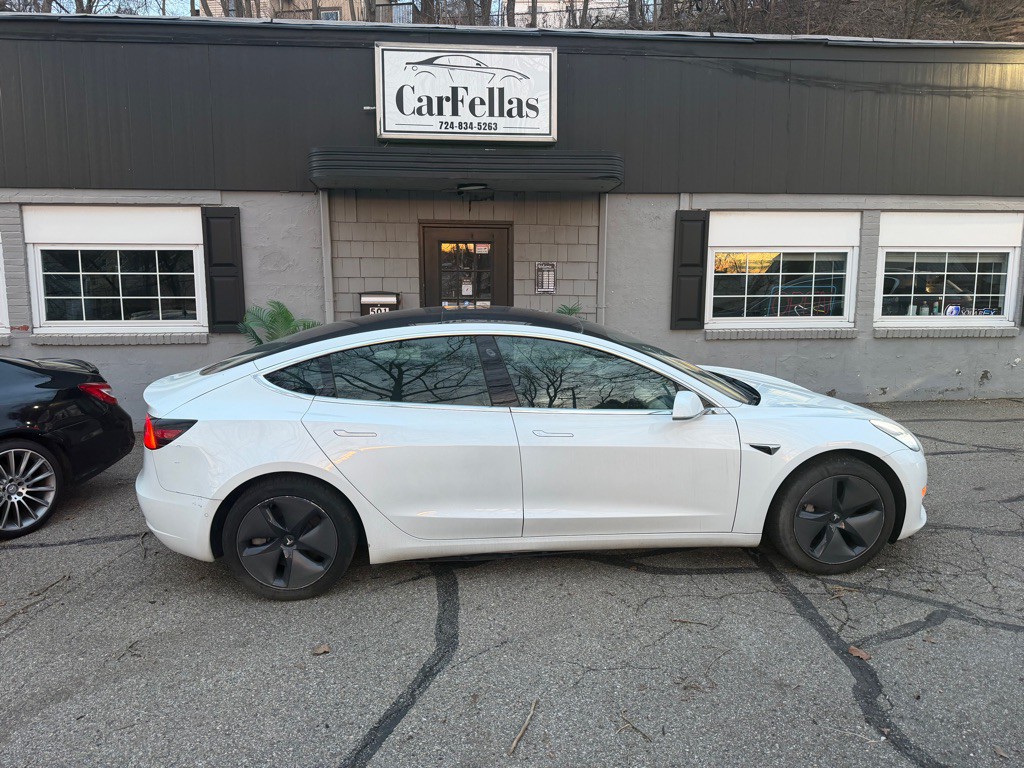 2020 Tesla Model 3 Image 1