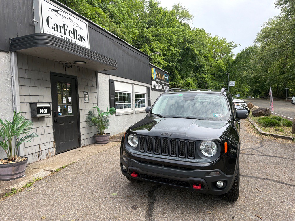 2015 Jeep Renegade Image 1