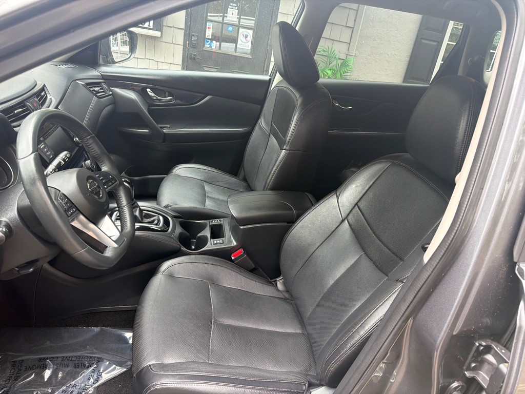 2018 Nissan Rogue Image 8