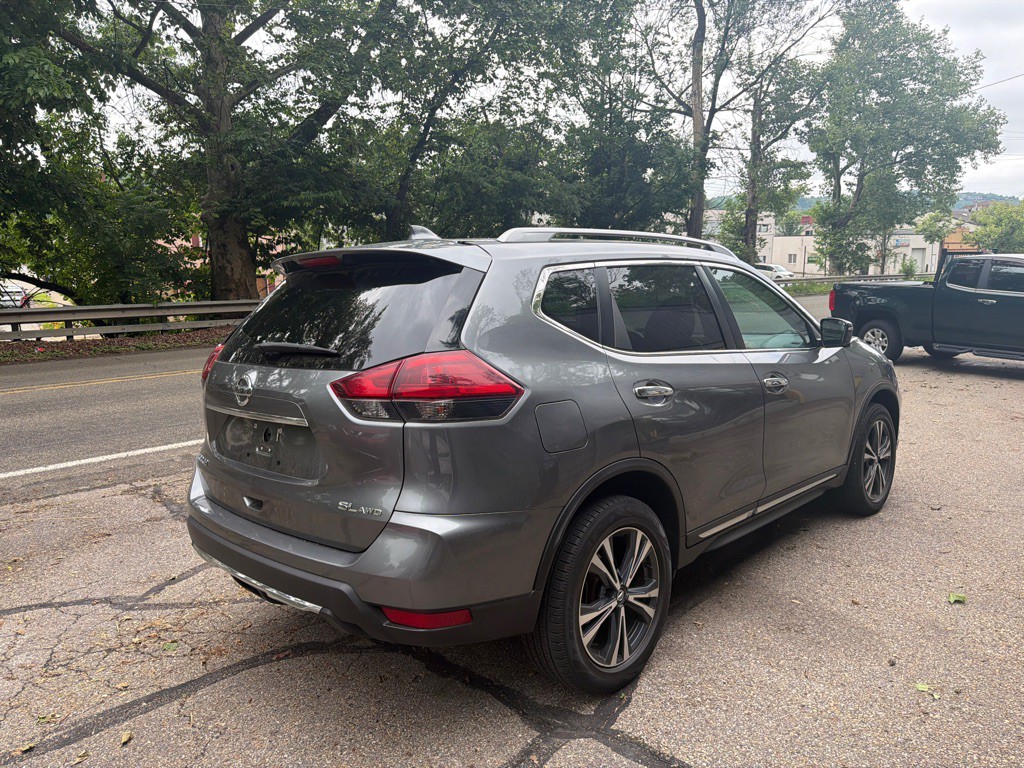 2018 Nissan Rogue Image 5