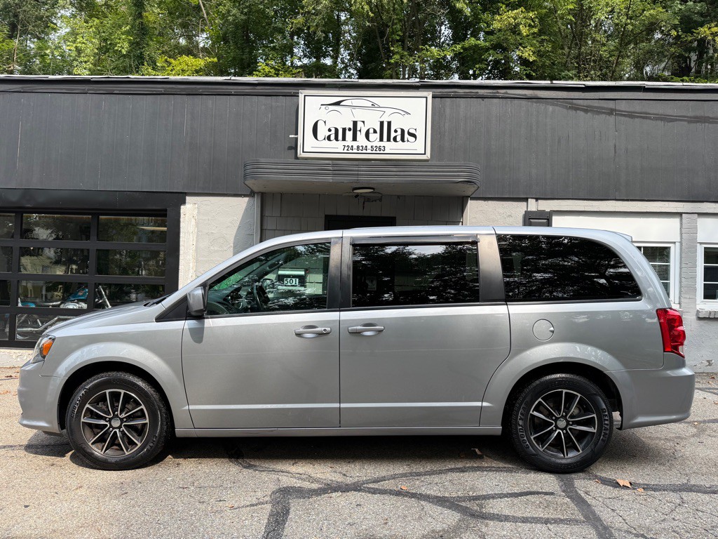 2018 Dodge Grand Caravan Image 1