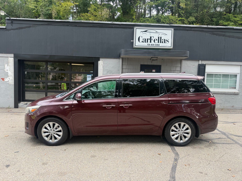 2015 Kia Sedona Image 1