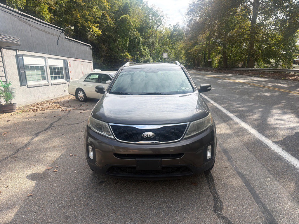 2014 Kia Sorento Image 2