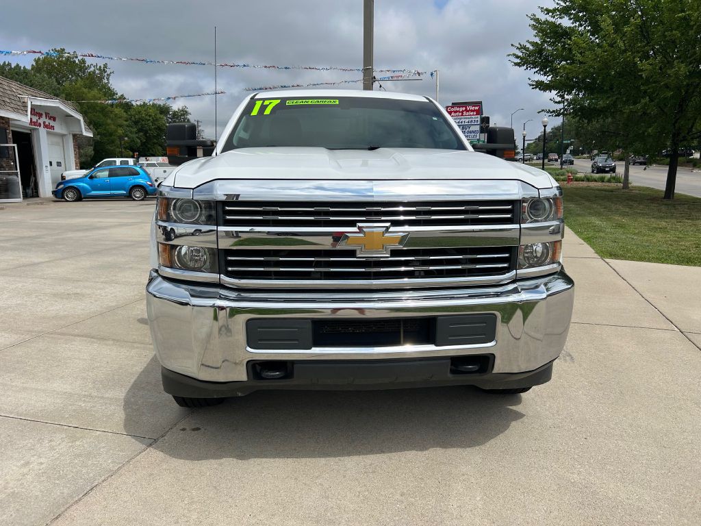 2017 Chevrolet Silverado 1500 Image 3