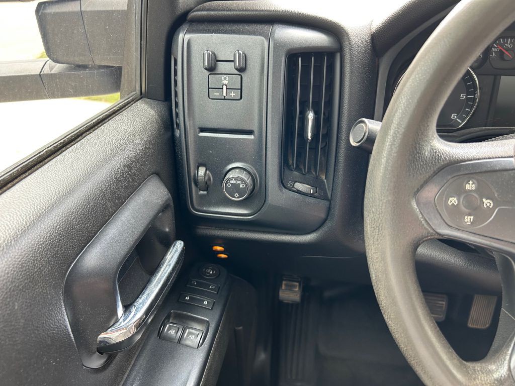 2017 Chevrolet Silverado 1500 Image 18