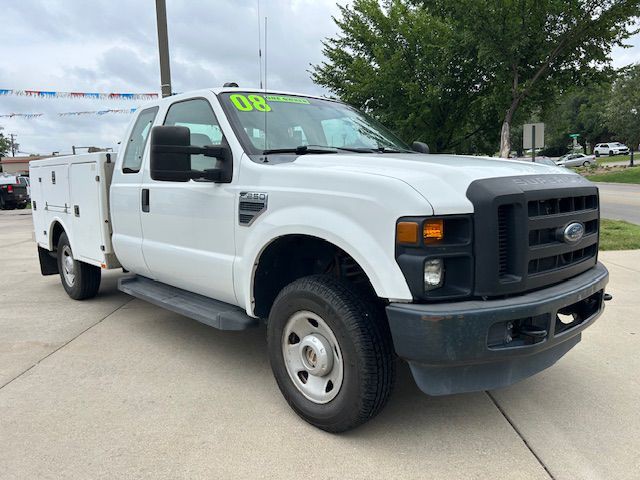 2008 Ford F-250 Image 2