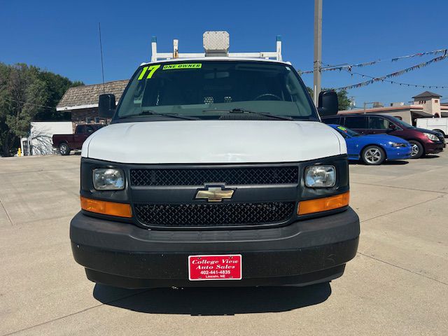 2017 Chevrolet Express Image 3
