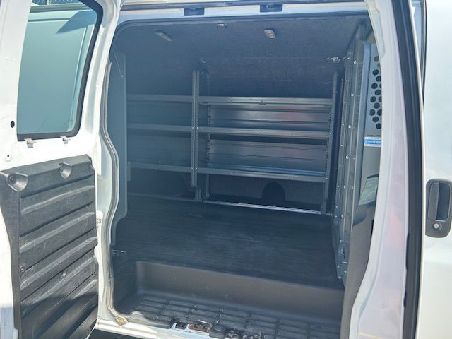2017 Chevrolet Express Image 8