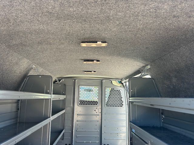 2017 Chevrolet Express Image 12