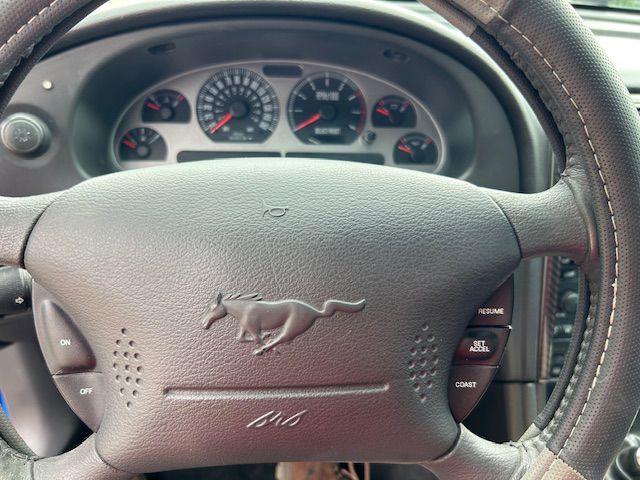 2003 Ford Mustang Image 18