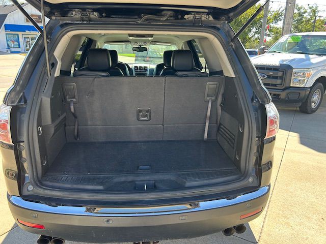 2011 GMC Acadia Image 10