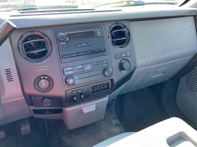 2015 Ford F-250 Image 16