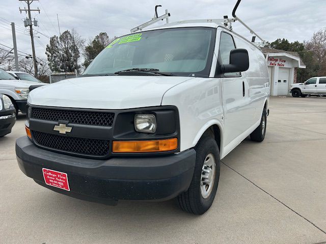 2012 Chevrolet Express Image 4
