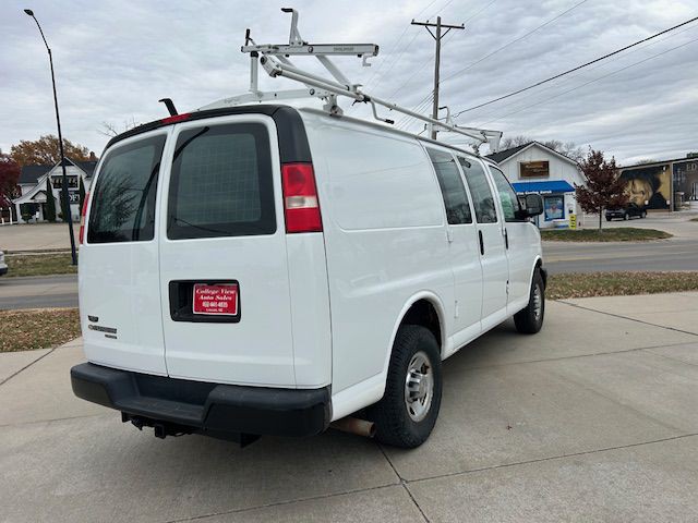 2012 Chevrolet Express Image 8