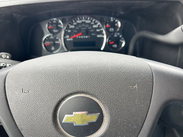 2012 Chevrolet Express Image 16