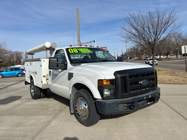 2008 Ford F-350 Image 2