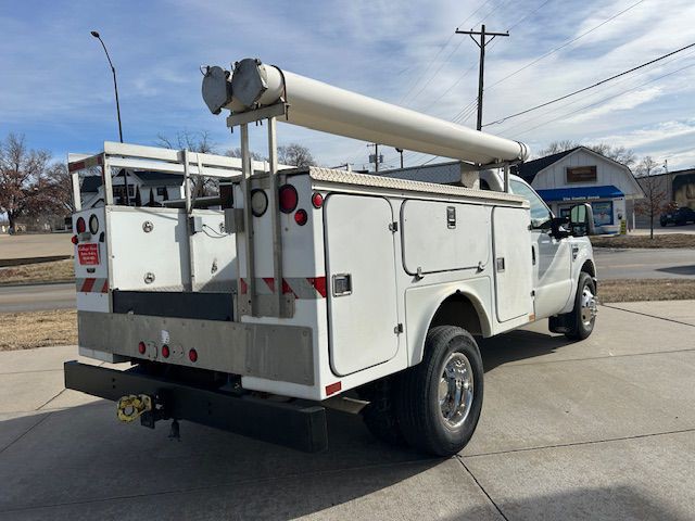2008 Ford F-350 Image 7