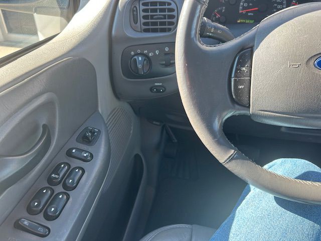 2002 Ford F-150 Image 18