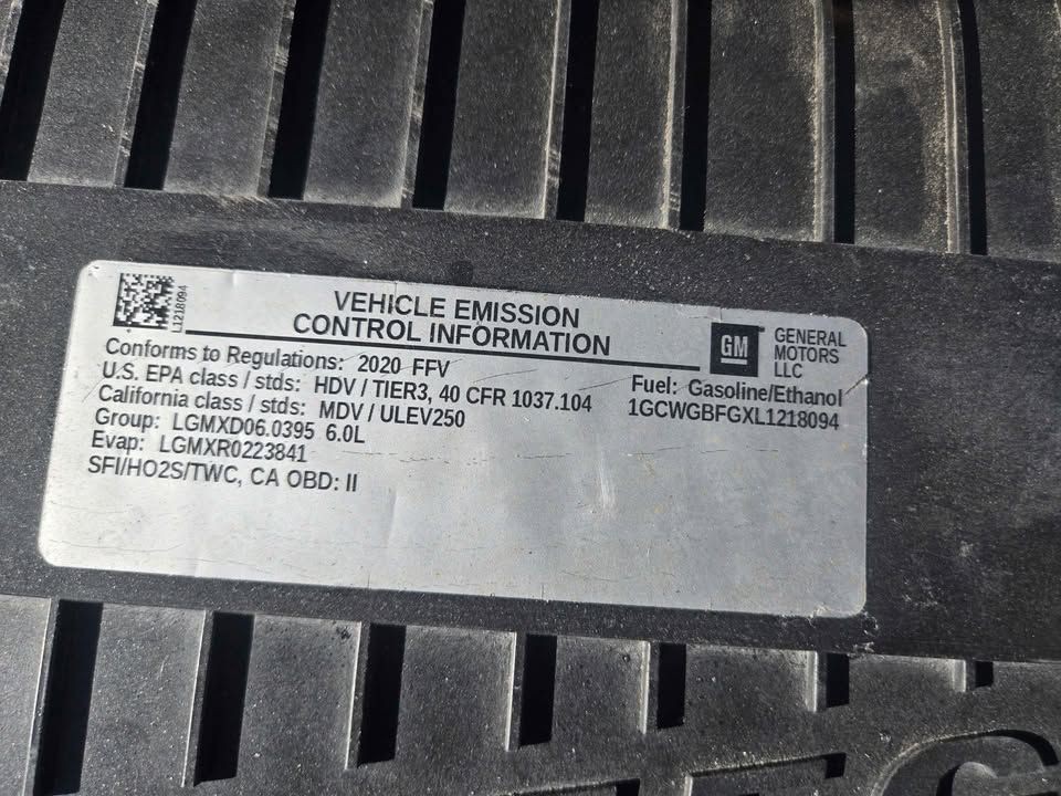 2020 Chevrolet Express Image 17